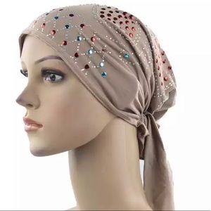 NWOT 12 ASSORTED EMBELLISHED HEAD CAPS